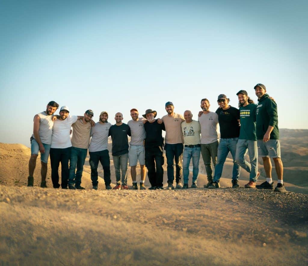 קהילת לך לך, מסתכלים למצלמה ביחד